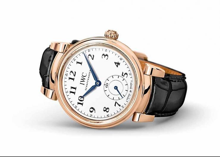 IWC 150周年紀念Da Vinci小三針,優雅女力現身