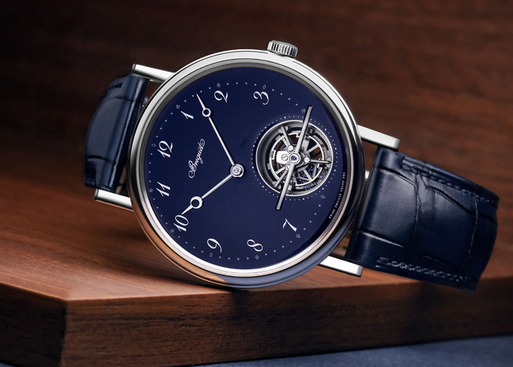 BREGUET Classique 5367大明火琺瑯藍面陀飛輪,專賣店優雅限定