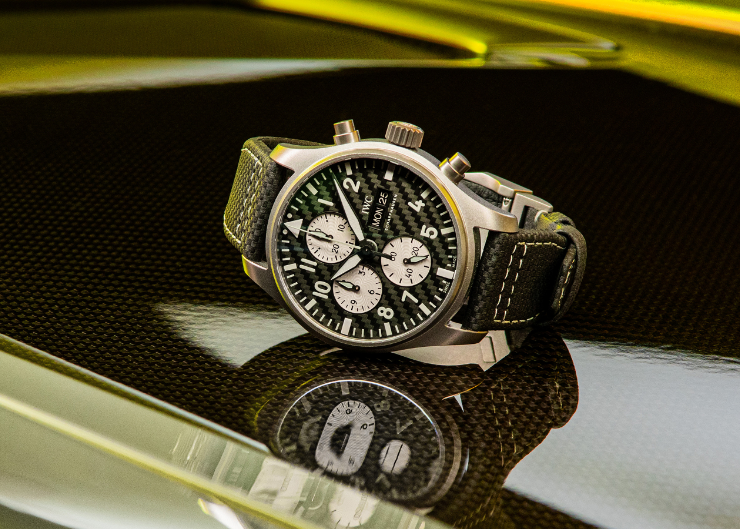 賽車同款材質!IWC飛行員計時腕錶「AMG」特別版