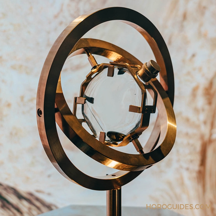 VACHERON CONSTANTIN - OVERSEAS - 6000V/110T-B935 - 江詩丹頓於香港呈獻高級製錶工藝展,藝術裝置:湧現之時∞「TIMEFLUX∞」獨家亮相