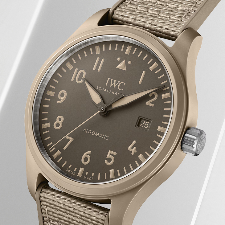 IWC - PILOT - IW328106 - 再次飛越沙場!IWC推出全新TOP GUN「莫哈韋沙漠」沙色陶瓷飛行員腕錶