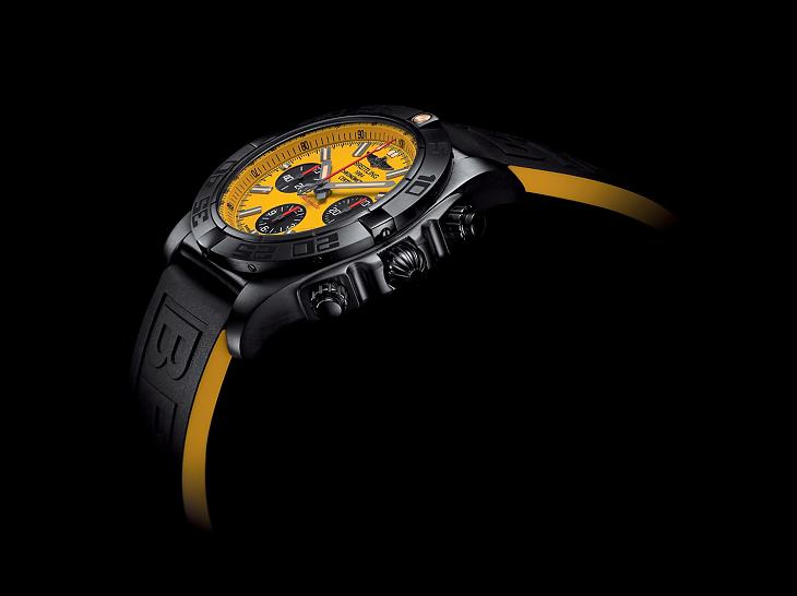 BREITLING - BREITLING 終極計時 黑鋼特別版