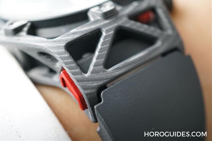 HUBLOT - - - 把法拉利戴上手 宇舶Techframe Ferrari陀飛輪計時碼錶