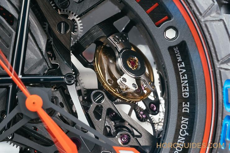 ROGER DUBUIS - 羅杰杜彼雙擒縱鏤空Excalibur Aventador S 更「貴」氣的超跑運動風