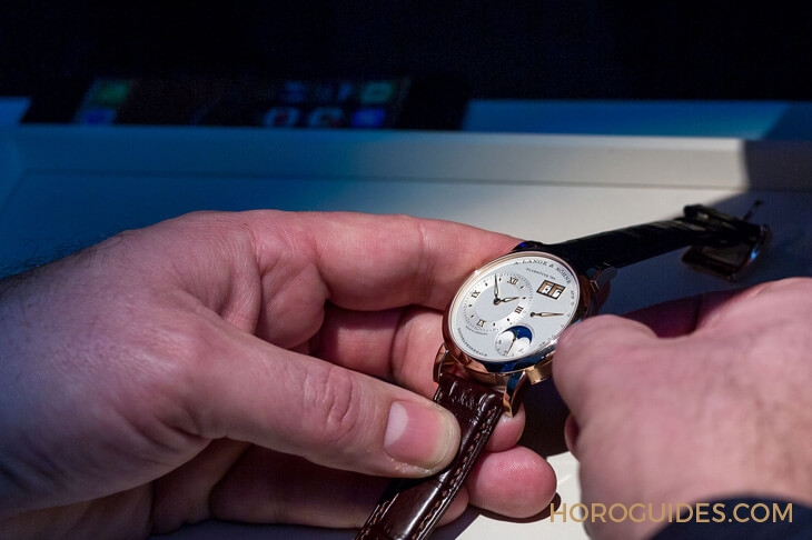 A. LANGE & SÖHNE - LANGE 1 - 101.032 - 為什麼畢彼特、俄羅斯總統普京這些名人都戴朗格？