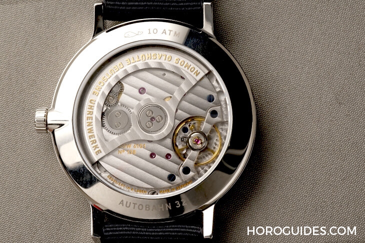 NOMOS - AUTOBAHN - 1303 - 德國人做跑車錶?NOMOS Autobahn的簡約系運動風