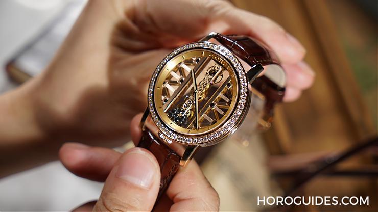 CORUM - GOLDEN BRIDGE - B113/03058 - 酒桶換圓筒,最講求結構設計的CORUM金橋圓形腕錶