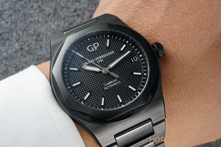 GIRARD-PERREGAUX - LAUREATO - 81010-32-631-32A - [SIHH 2018]芝柏Laureato系列新成員-全黑陶瓷腕錶