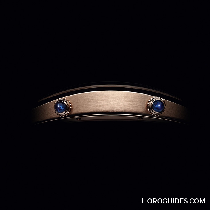 CARTIER - Pre-SIHH 2019 卡地亞Tonneau雙時區鏤空腕錶,高端製錶實力就是要你一清二楚