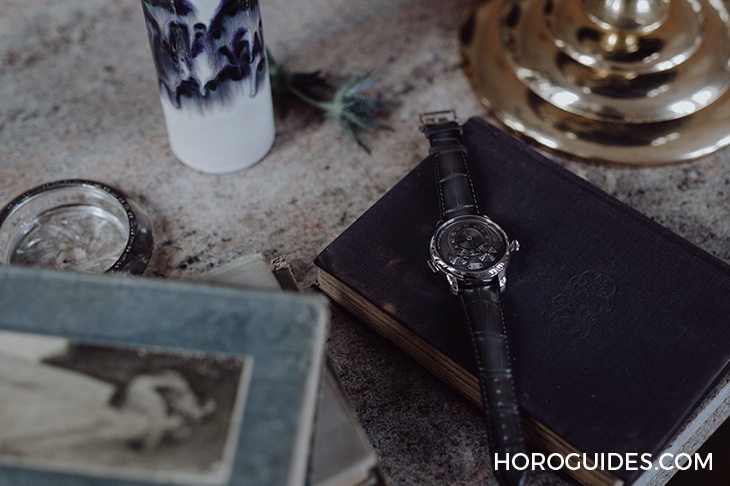 MONTBLANC - NICOLAS RIEUSSEC - 119954 - Pre-SIHH 2019 萬寶龍Nicolas Rieussec計時碼錶換上煤灰色新貌
