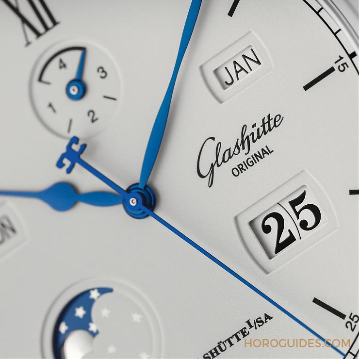 GLASHÜTTE ORIGINAL - 新機芯加持精準再上一階-Senator Excellence萬年曆腕錶