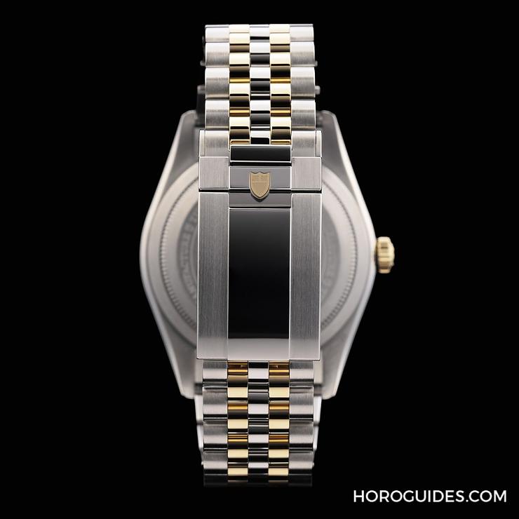 TUDOR - BLACK BAY - M79470-0003 - 2022 W&W速報|TUDOR・雙時區系列新成員Black Bay Pro登場・Black Bay系列大玩雙色遊戲