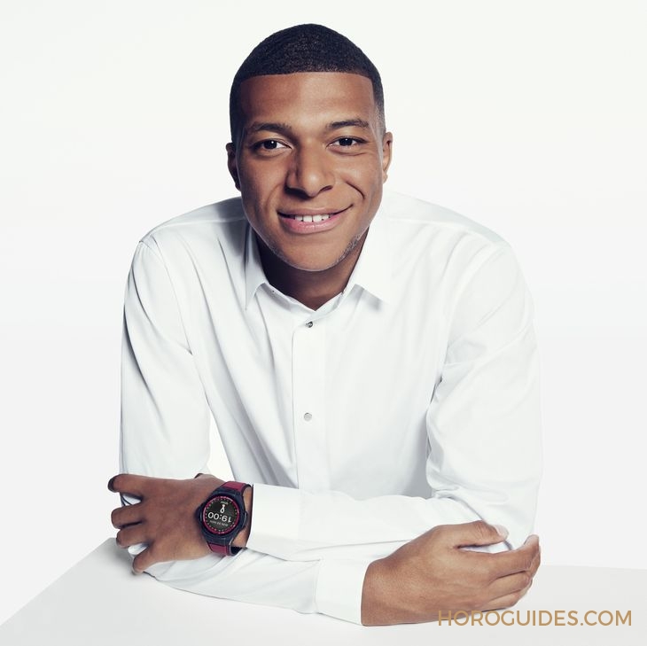 HUBLOT - BIG BANG - 450.CI.1100.RX.FWC22 - 世界足壇進入宇舶時刻 BIG BANG e 2022 FIFA世足腕錶 見證全球足壇輝煌時刻