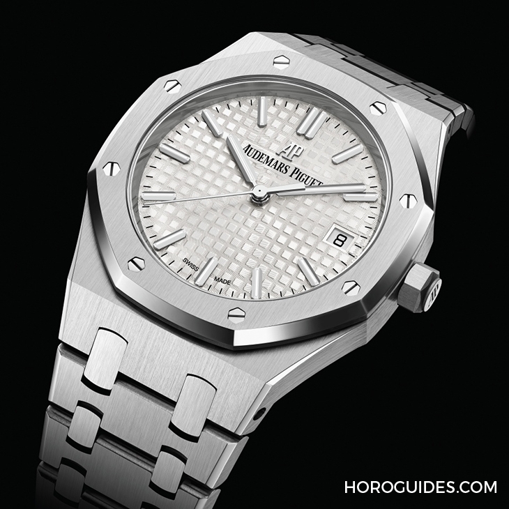 AUDEMARS PIGUET - ROYAL OAK - 77350SR.OO.1261SR.01 - 全新尺寸來了!愛彼34mm皇家橡樹系列自動上鍊腕錶