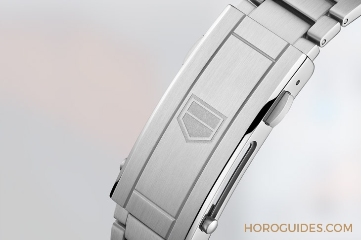 TAG HEUER - AQUARACER - WBP2010.BA0632 - 藍白陶瓷圈!TAG Heuer Aquaracer Professional 300 GMT兩地時間腕錶