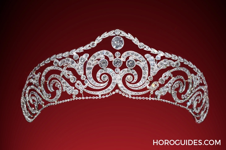 CARTIER - 她們的冠冕珍藏現身《百樣玲瓏──卡地亞與女性》特展@香港故宮文化博物館