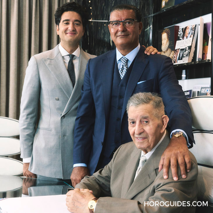 JACOB & CO. - HIGH JEWELRY MASTERPIECES - DT100.40.AA.AA.ABALA - 用最美的克萊因藍,圓一個志向高遠的夢:Jacobs & Co. The World is Yours兩地時間腕錶