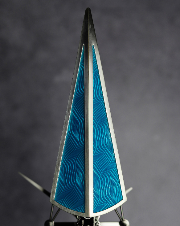 以競賽划艇為靈感,L