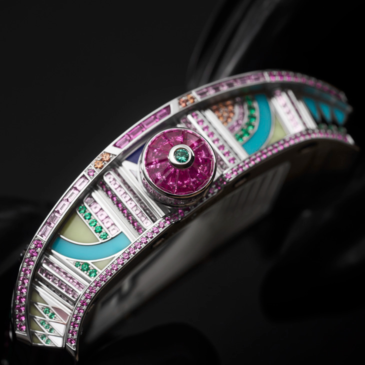 RICHARD MILLE - WOMEN - RM HJ-02 - 動態彩虹流光乍現，珠寶與機械的極致結合｜RICHARD MILLE RM HJ-02自動上鍊陀飛輪鏤空腕錶 