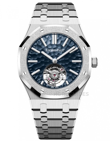 ROLEX - SUBMARINER - 126613LB-0002 - TOP 100名錶熱搜排行榜:1月重點速報