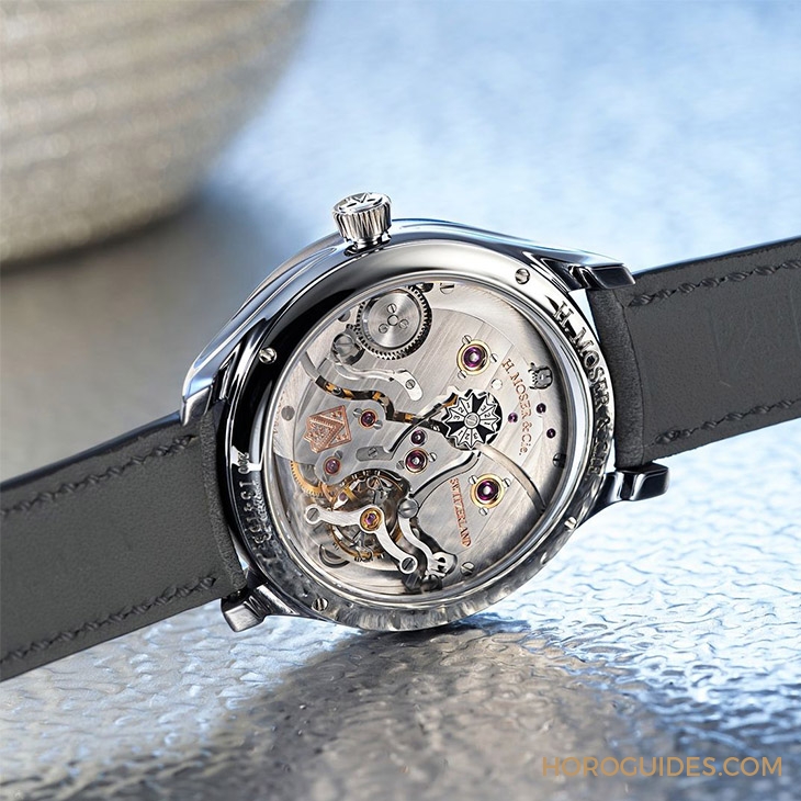H. MOSER & CIE - ENDEAVOUR - 1800-2000 - H. MOSER & CIE.亨利慕時萬年曆推出鉭金屬材質 搭配「深淵藍」錶盤