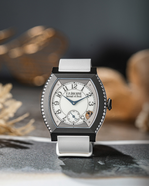 F.P.JOURNE - ELEGANTE - élégante 40 mm titalyt® 2 rows of diamonds - 衝動，還是理性？藏家Jordan最愛的新收藏｜HOROGUIDES雜誌Vol.10 特別企劃