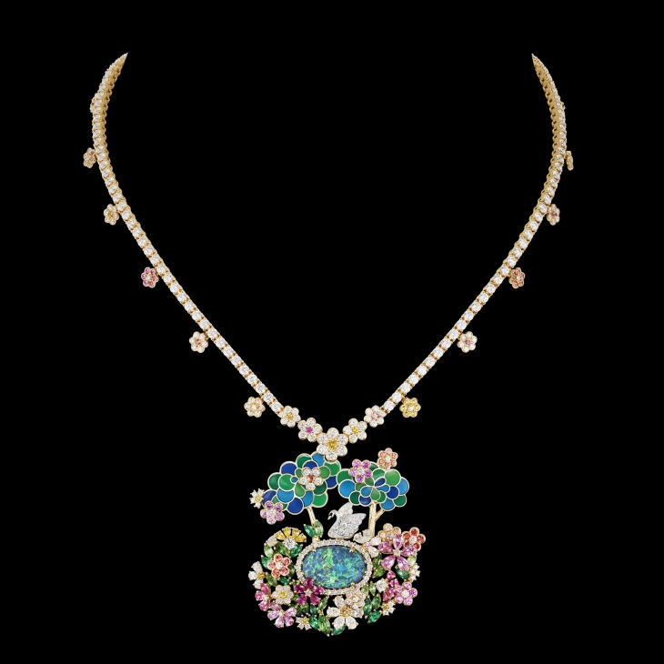 DIOR - 奇想織夢,瑰寶載藝|DIOR以破格工藝詩意演繹Diorexquis高級珠寶系列