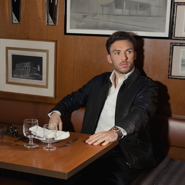 H. MOSER & CIE - STREAMLINER - 6805-0411 - 甜蜜優雅的疾速聯乘!H. MOSER & CIE.攜手Pierre Gasly推出Streamliner陀飛輪朱古力煙燻色限量版