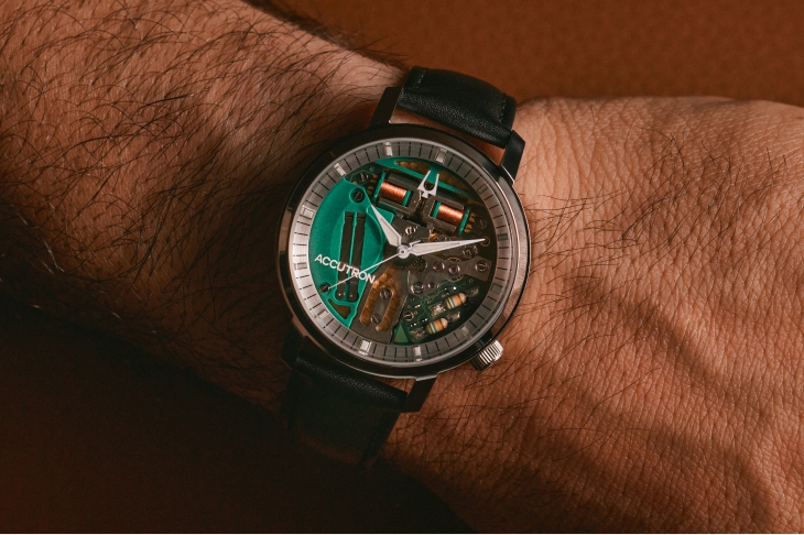 BULOVA - 「嗡」一聲,傳奇音叉穿越65年歸來!ACCUTRON推出新一代音叉腕錶Spaceview 314