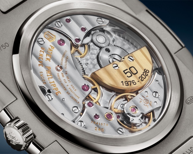 PATEK PHILIPPE - NAUTILUS - 5810/1G-001 - 半世紀的運動優雅傳奇！PATEK PHILIPPE Nautilus 50周年紀念系列以纖巧新作與首款座鐘上陣