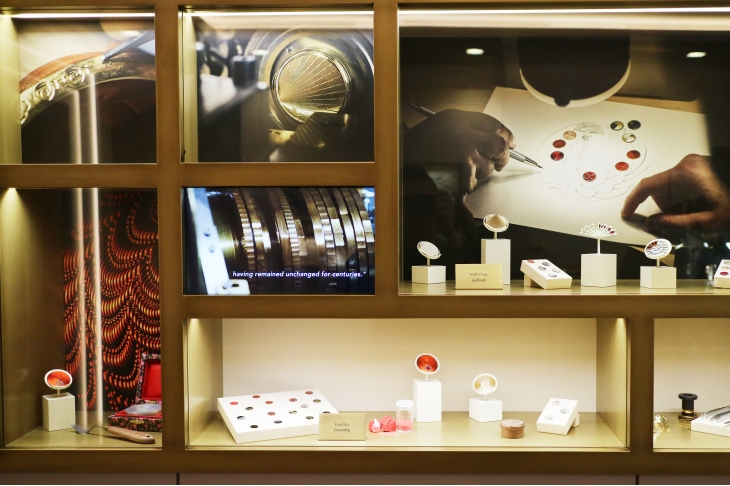 PATEK PHILIPPE - GRAND COMPLICATIONS - 5249R-001 - 一年一度的工藝巔峰！2026 PATEK PHILIPPE珍稀工藝展現場直擊，65件新作盡展百年工藝傳承