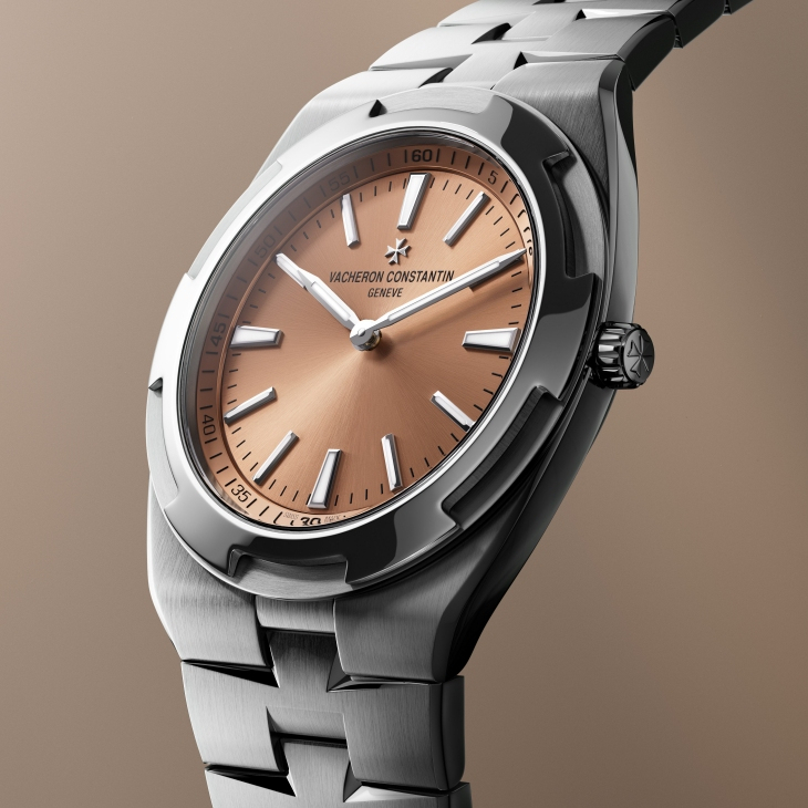 VACHERON CONSTANTIN - OVERSEAS - 2500V/210P-H028 - 超薄新境，縱橫無界｜深入江詩丹頓Overseas鉑金超薄自動上鍊腕錶的工藝美學