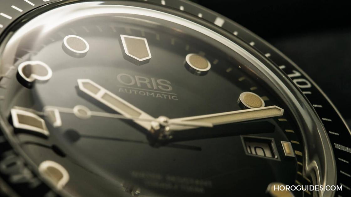 ORIS - 復古綠錶盤ORIS Divers,Dome式鏡面時代感大加分