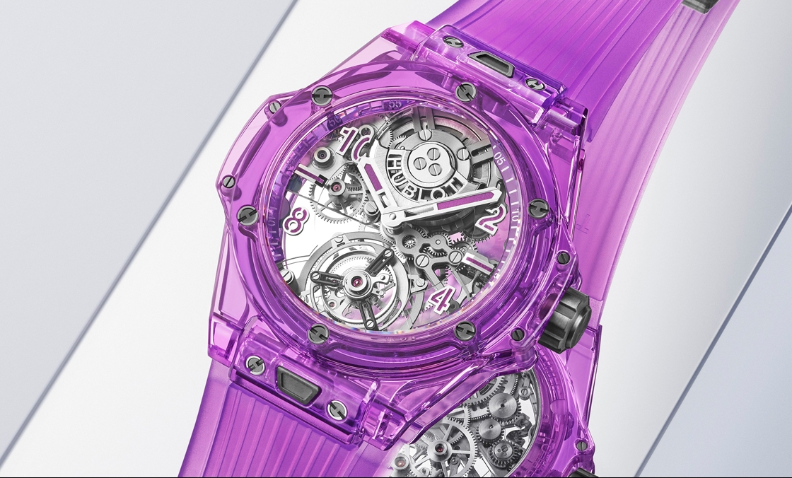 Hublot推出全球首見紫色藍寶石腕錶&旗下第一款鈦金屬鍊帶