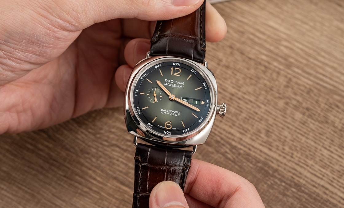 PANERAI - RADIOMIR - PAM01364 - 複雜錶款不複雜：簡練實用的Panerai年曆腕錶與萬年曆腕錶