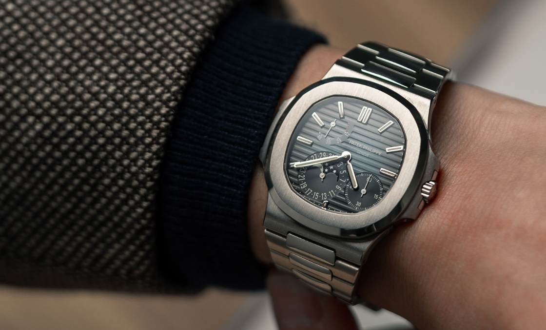 PATEK PHILIPPE - NAUTILUS - 5712/1A-001 - Nautilus 5712/1A停產的背後：百達翡麗不鏽鋼鍊帶持續減產，PP下一代鋼王虛位以待