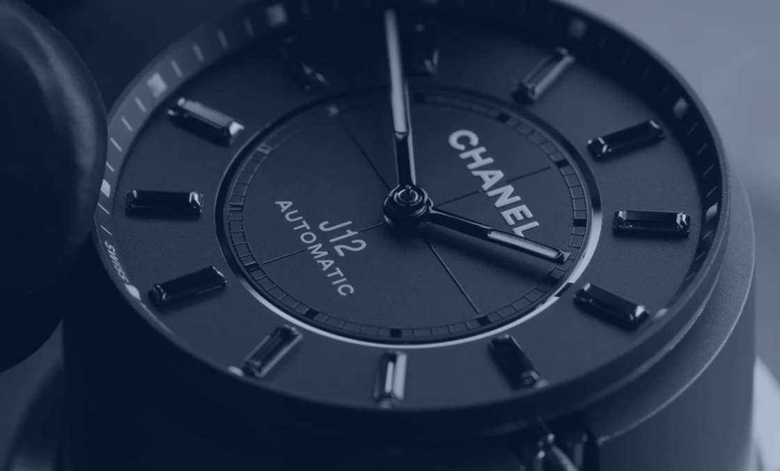 25年的風格永恆&持續進化：定義CHANEL J12腕錶的技術關鍵
