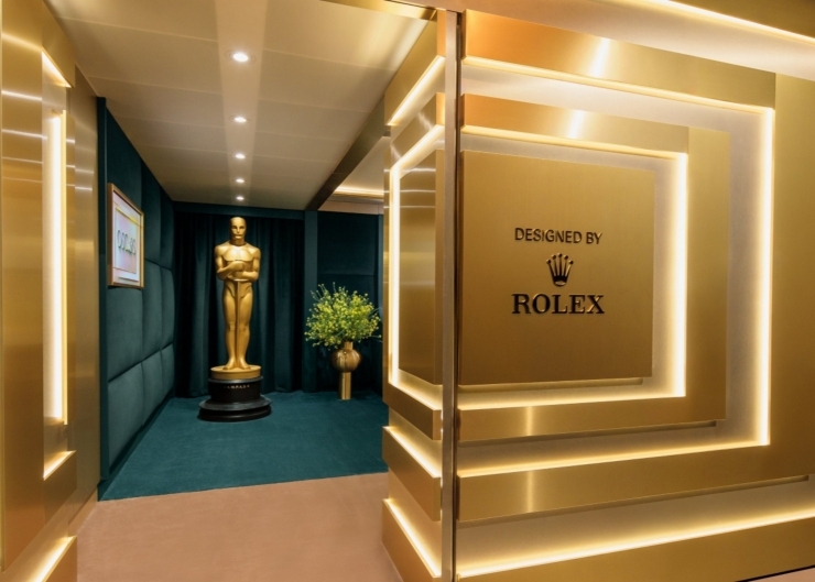 勞力士以奧斯卡®綠坊休息室設計誌慶Oyster蠔式腕錶面世百周年，黃金綠面Daytona同步矚目亮相