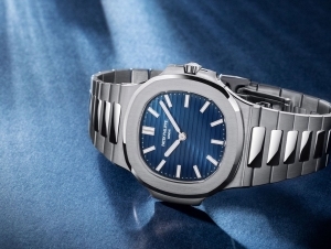 半世紀的運動優雅傳奇！PATEK PHILIPPE Nautilus 50周年紀念系列以纖巧新作與首款座鐘上陣