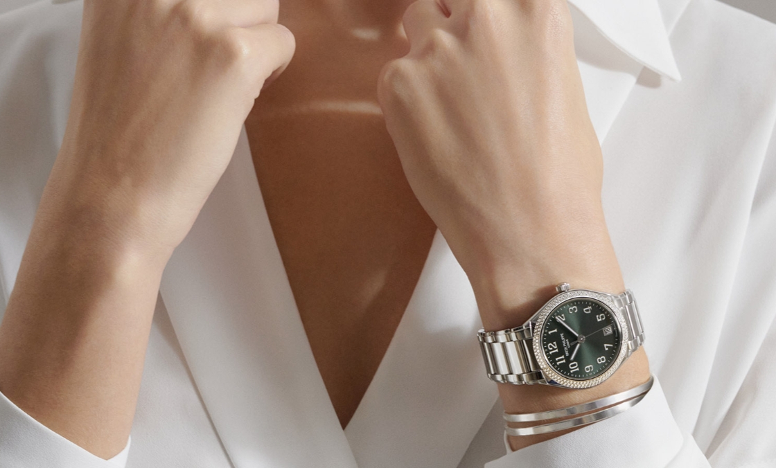 PATEK PHILIPPE - TWENTY~4 - 7300/1200A-011 - PATEK PHILIPPE百達翡麗，當代女性的收藏旅程