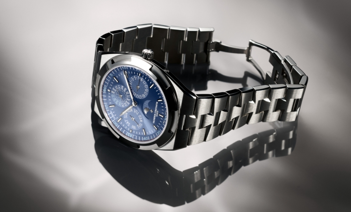 VACHERON CONSTANTIN - OVERSEAS - 4300V/220G-H119 - 江詩丹頓Overseas迎來30週年，全新蔚藍色限量200枚登場