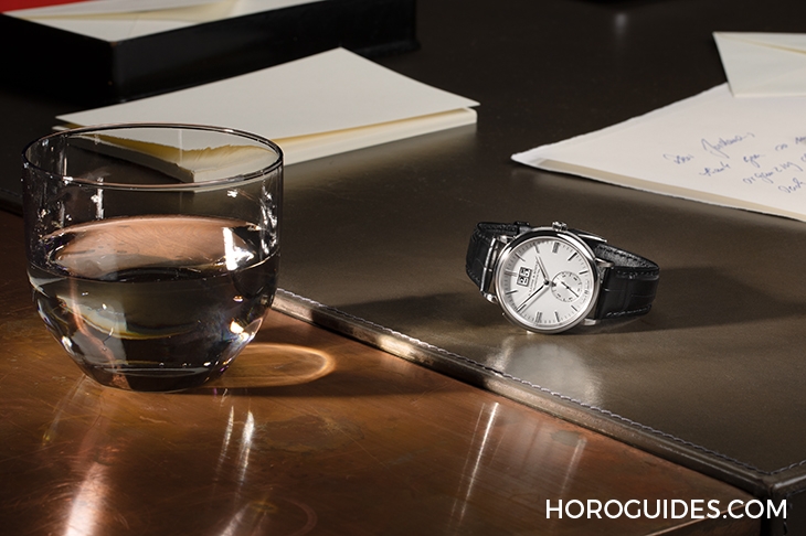 A. LANGE & SÖHNE - SAXONIA - 381.026 - 古典銀白色面盤登場|朗格Saxonia Outsize Date再次演繹