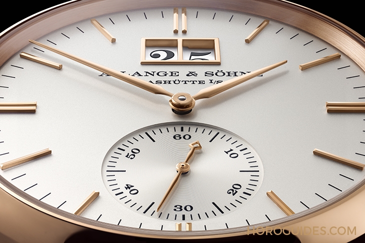 A. LANGE & SÖHNE - SAXONIA - 381.026 - 古典銀白色面盤登場|朗格Saxonia Outsize Date再次演繹