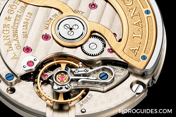 A. LANGE & SÖHNE - SAXONIA - 381.026 - 古典銀白色面盤登場|朗格Saxonia Outsize Date再次演繹