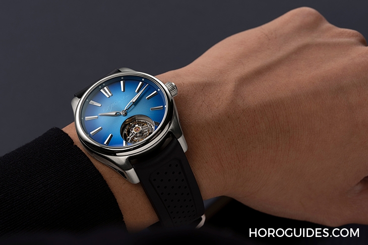 H. MOSER & CIE - PIONEER - 3200-1217 - 超醒目北極藍面盤加持!亨利慕時開拓者系列錶徑40毫米新規格現身