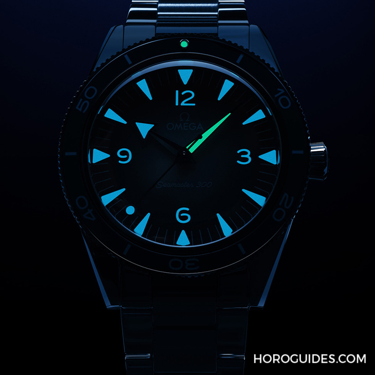OMEGA - SEAMASTER - 215.30.46.21.03.002 - OMEGA海馬系列75週年，夏日藍面11員全新報到！色調深淺絕妙對應防水深度