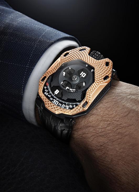 URWERK UR-105 Raging Gold金色魅力