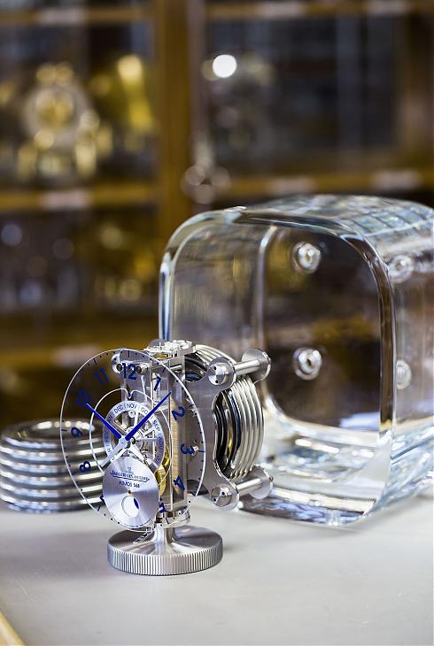 JAEGER-LECOULTRE - ATOMS - 積家 藝匠聯手 極簡Atmos 568空氣鐘