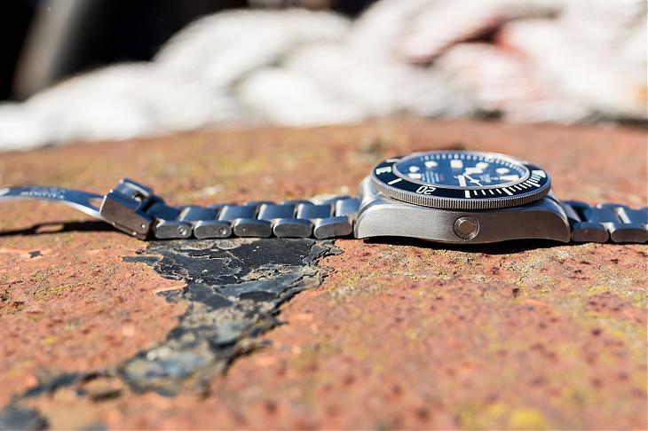 TUDOR - TUDOR 專為左撇子潛水員而造Pelagos LHD