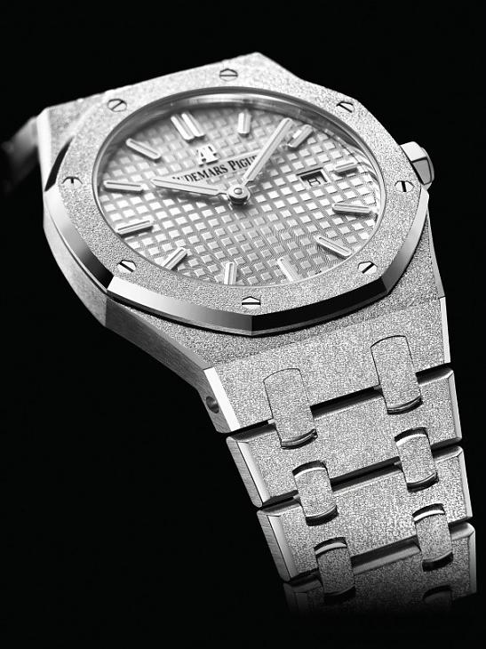 AUDEMARS PIGUET - ROYAL OAK - AP 皇家橡樹絕對不能錯過的「霜金」特別版